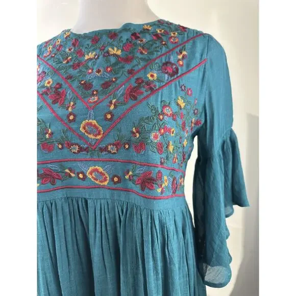 NWT Umgee Floral Embroidered Bell Sleeve Mini Dress Blue Boho Festival Medium - Picture 4 of 16